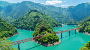 世界が注目する絶景観光スポット！秘境駅『奥大井湖上駅』の魅力